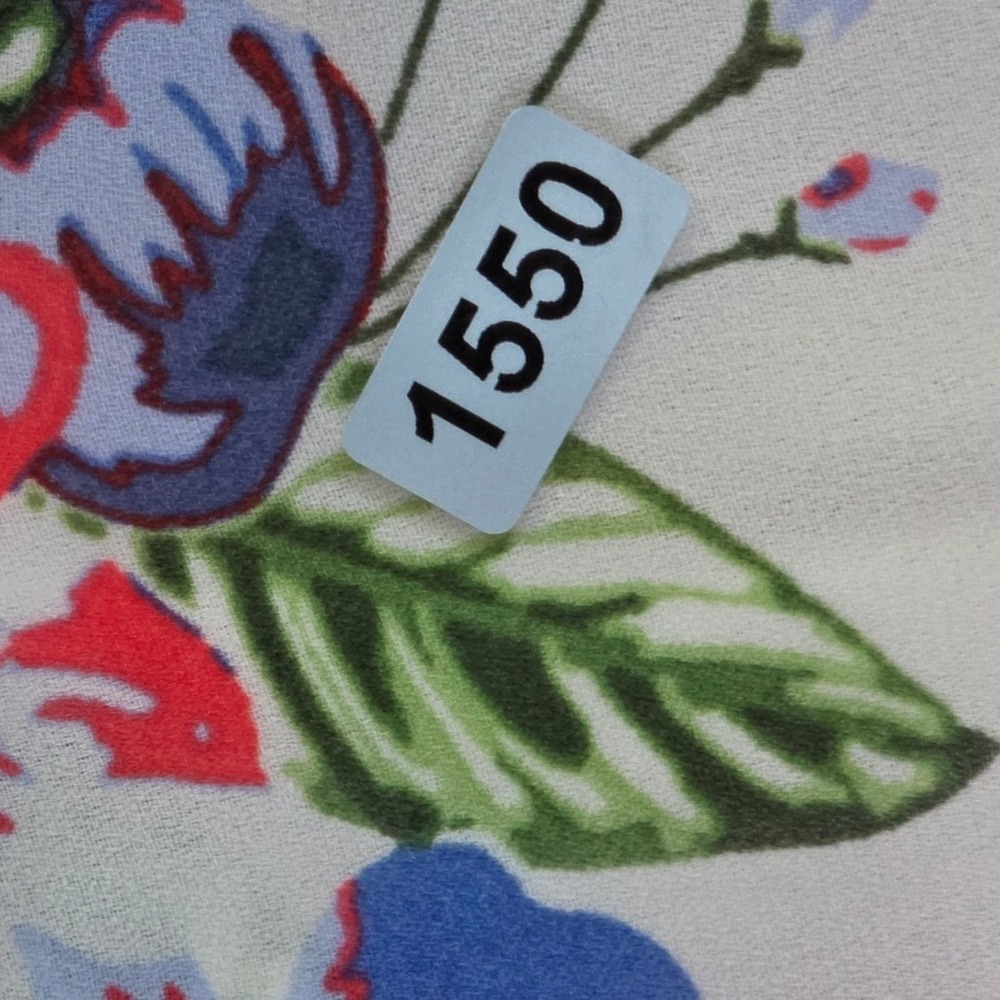 Violet + Claire Floral V-Neck Blouse White Blue Red Tiered Bell Sleeve Top 1X - Picture 8 of 8